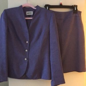 Women’s business suit